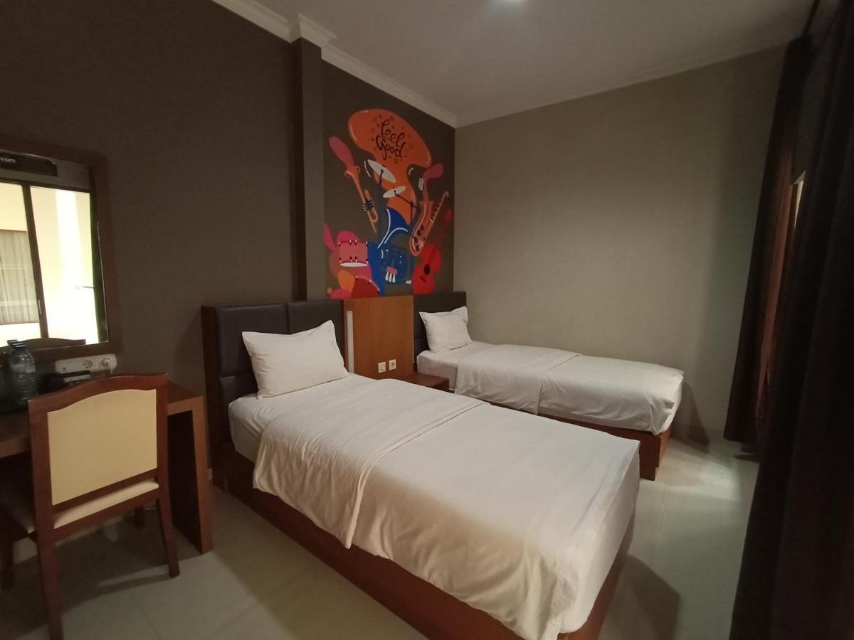 Votel Viure Hotel Jogjakarta Maguwo Zewnętrze zdjęcie