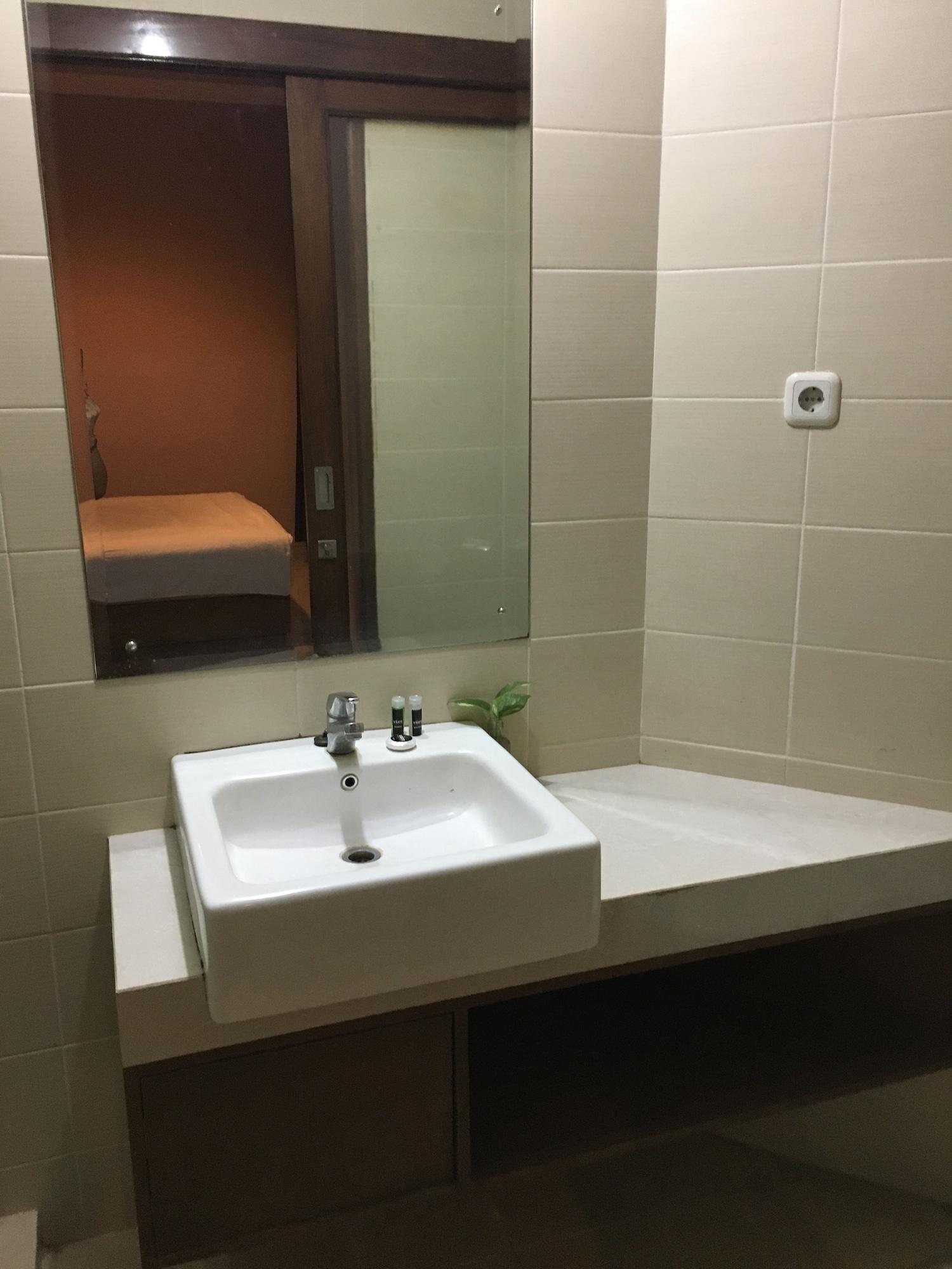 Votel Viure Hotel Jogjakarta Maguwo Zewnętrze zdjęcie