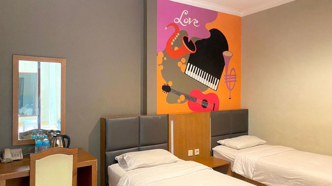 Votel Viure Hotel Jogjakarta Maguwo Zewnętrze zdjęcie
