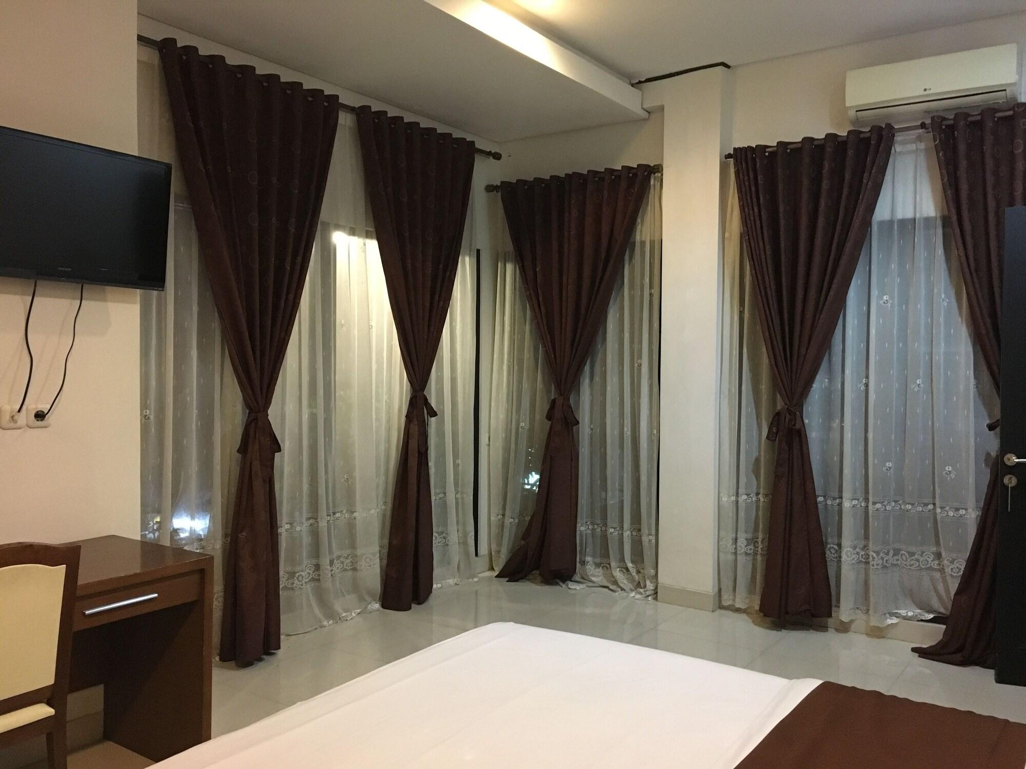 Votel Viure Hotel Jogjakarta Maguwo Zewnętrze zdjęcie